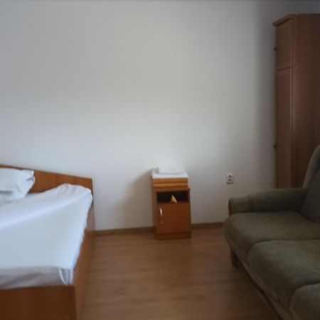 Vila Nadia Hotel Oesti-Paminteni Bilik gambar