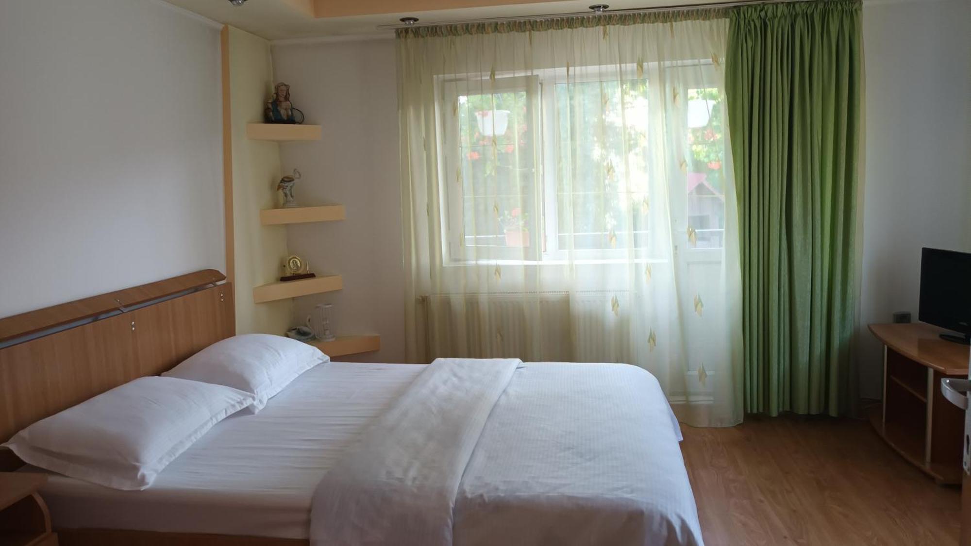 Vila Nadia Hotel Oesti-Paminteni Bilik gambar